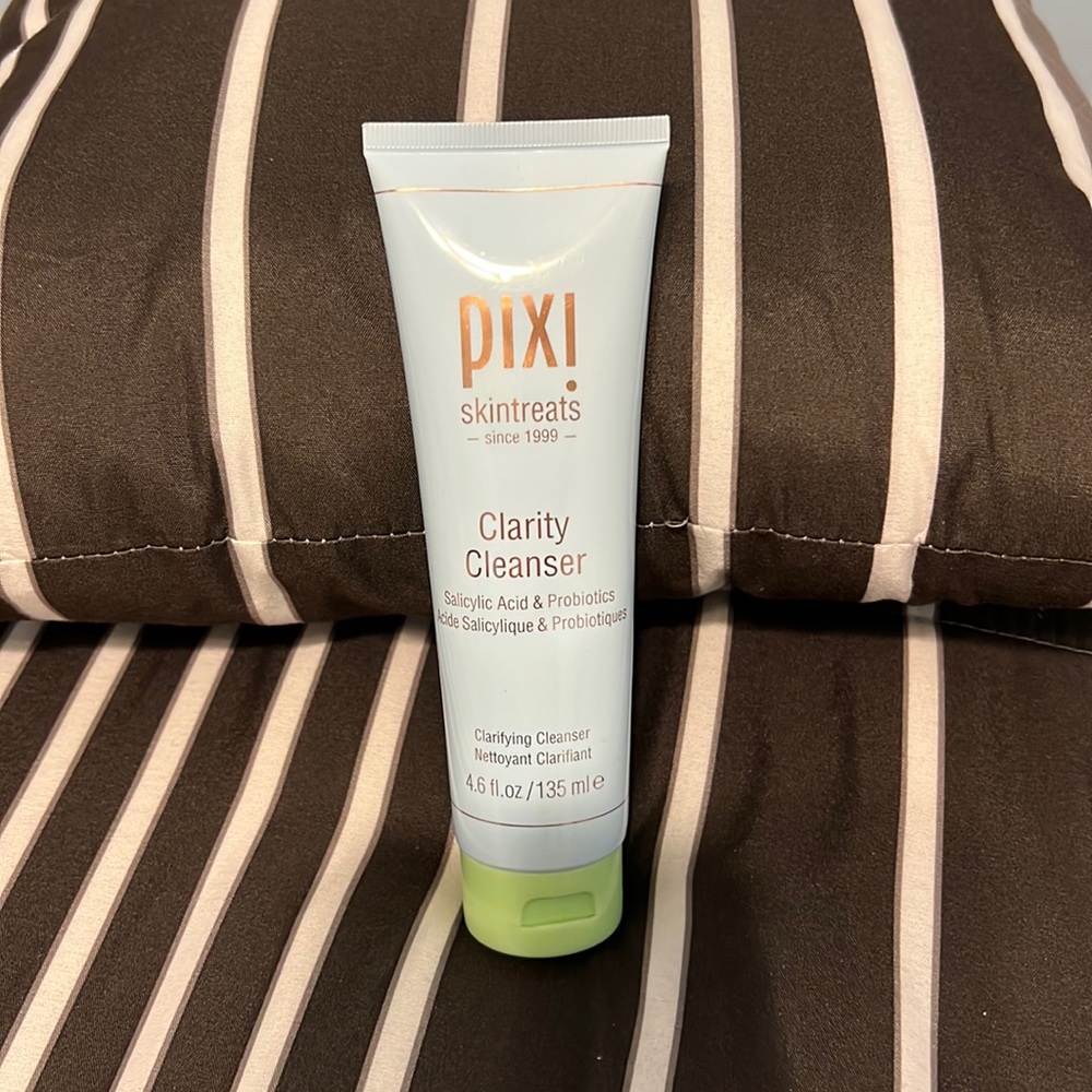 New Pixi Skintreats Clarity Cleanser